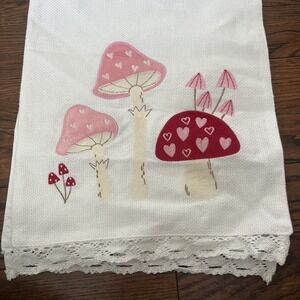 Rachel Zoe VALENTINE MUSHROOM HEART TABLE RUNNER Applique  14x72" Huck Cloth